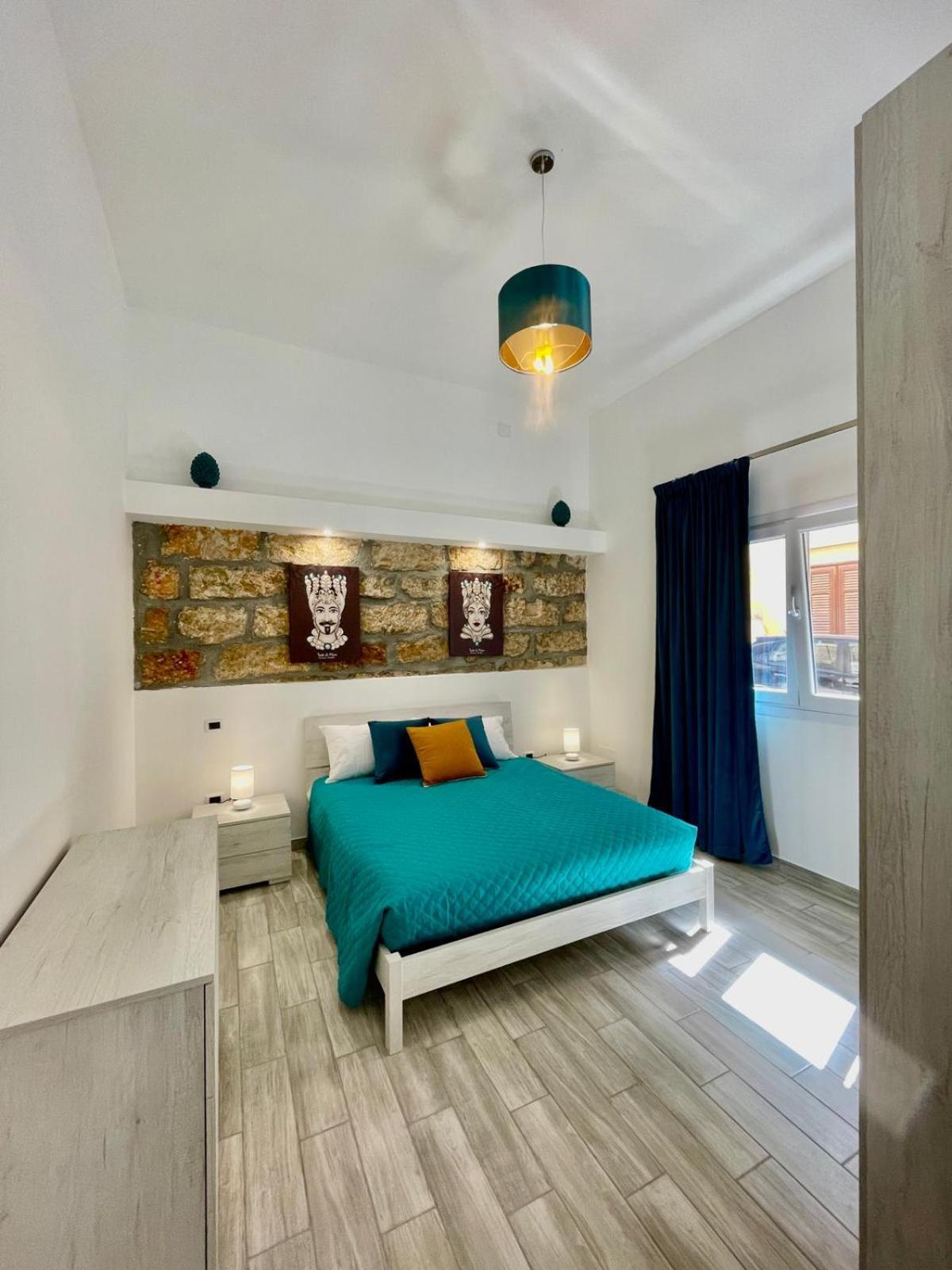Il Moro House *